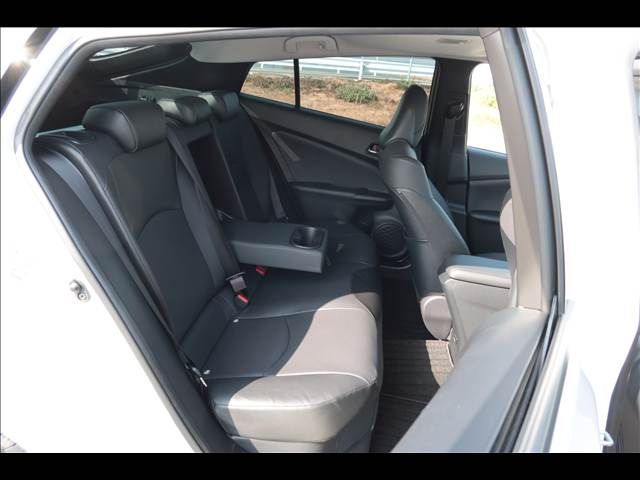 TOYOTA PRIUS 2019 Image 31