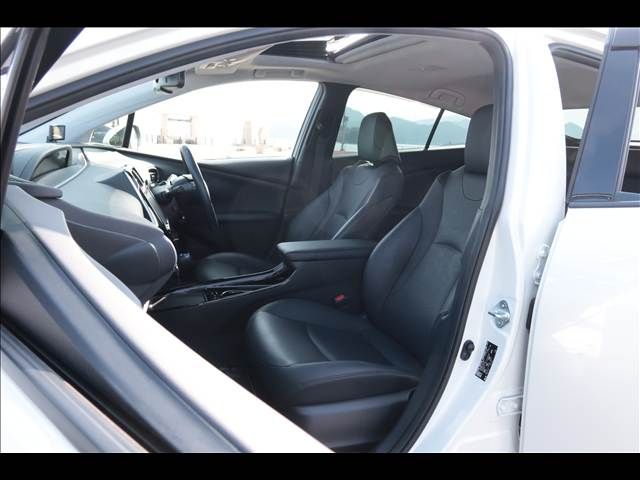 TOYOTA PRIUS 2019 Image 31