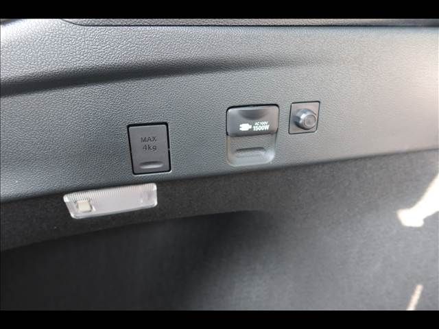 TOYOTA PRIUS 2019 Image 31