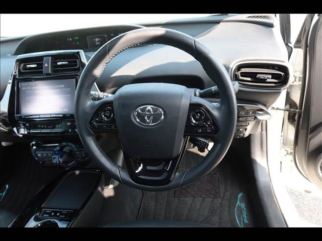 TOYOTA PRIUS 2019 Image 31