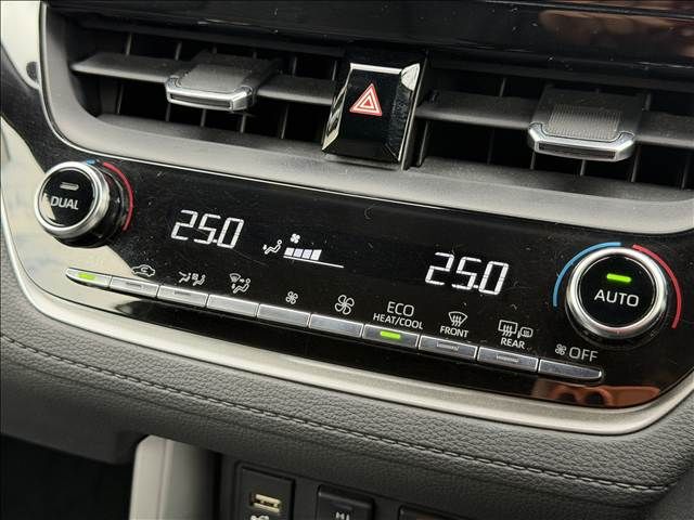 TOYOTA COROLLA CROSS HYBRID 2023 Image 31