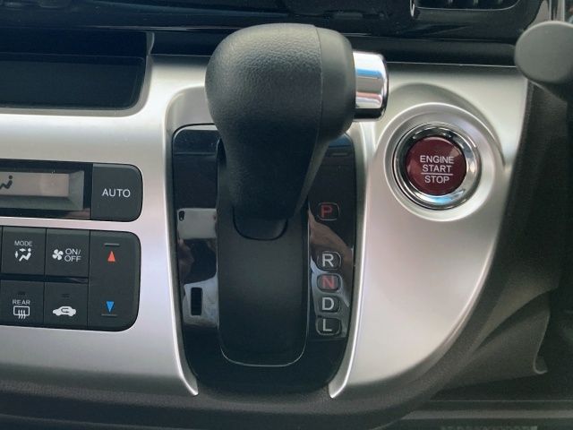 HONDA N-WGN CUSTOM 2014 Image 31