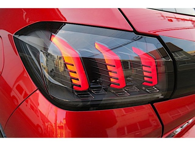 PEUGEOT E-208 2021 Image 31