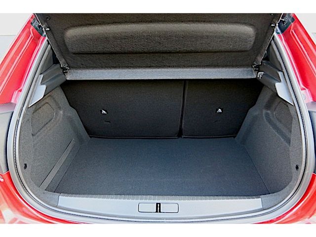 PEUGEOT E-208 2021 Image 31