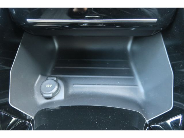 PEUGEOT E-208 2021 Image 31