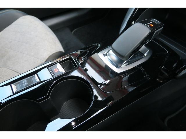 PEUGEOT E-208 2021 Image 31
