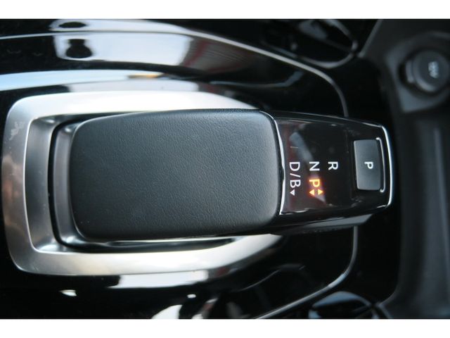 PEUGEOT E-208 2021 Image 31