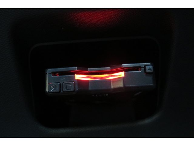 PEUGEOT E-208 2021 Image 31