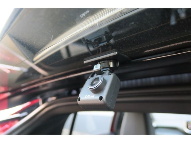 PEUGEOT E-208 2021 Image 31