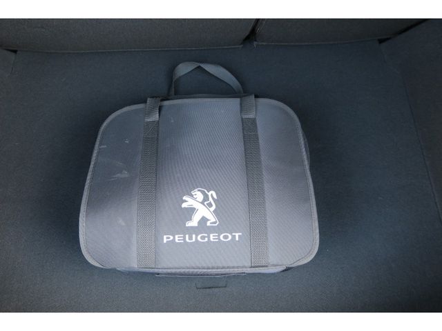 PEUGEOT E-208 2021 Image 31