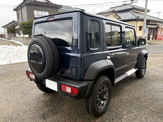 SUZUKI JIMNY NOMADE 2025 Image 31