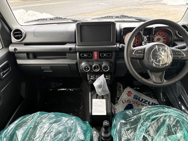 SUZUKI JIMNY NOMADE 2025 Image 31