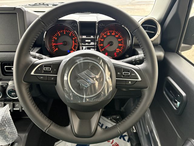 SUZUKI JIMNY NOMADE 2025 Image 31