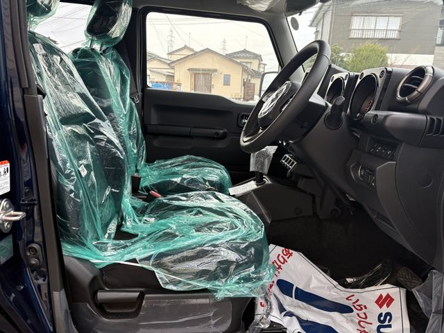 SUZUKI JIMNY NOMADE 2025 Image 31