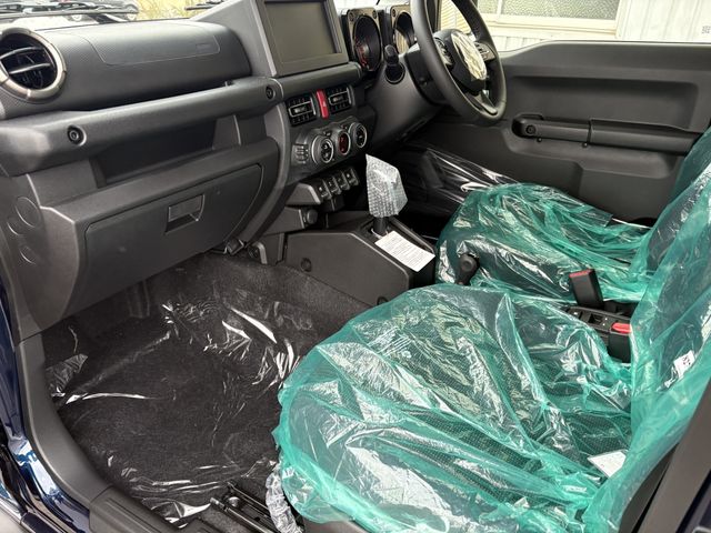 SUZUKI JIMNY NOMADE 2025 Image 31