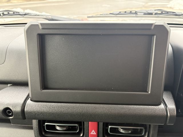 SUZUKI JIMNY NOMADE 2025 Image 31