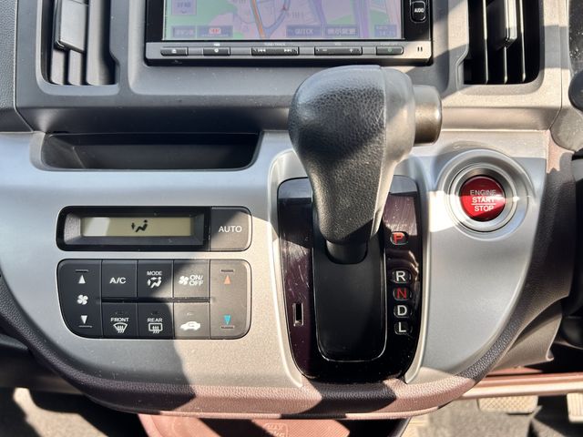 HONDA N-WGN CUSTOM 2015 Image 31