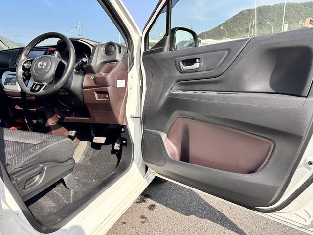 HONDA N-WGN CUSTOM 2015 Image 31