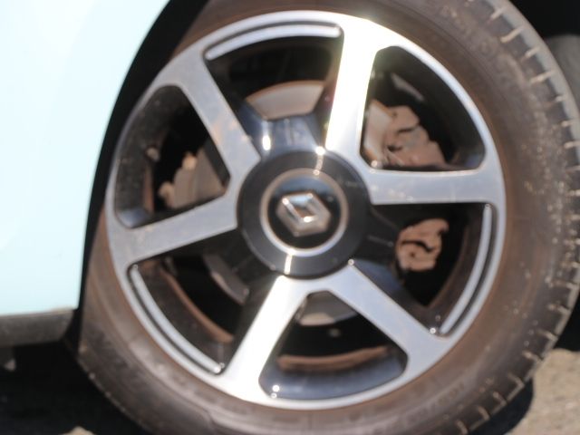 RENAULT TWINGO 2018 Image 31