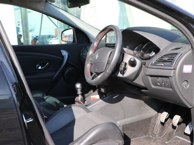 RENAULT MEGANE ESTAT 2013 Image 31