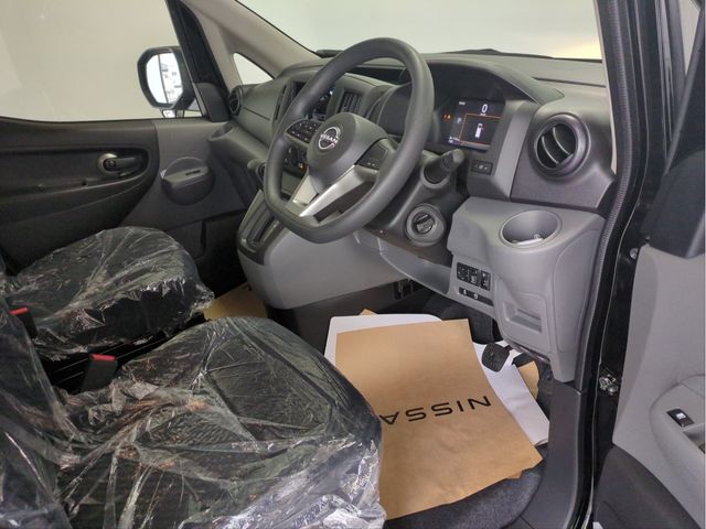 NISSAN NV200 VANETTE VAN 2026 Image 31