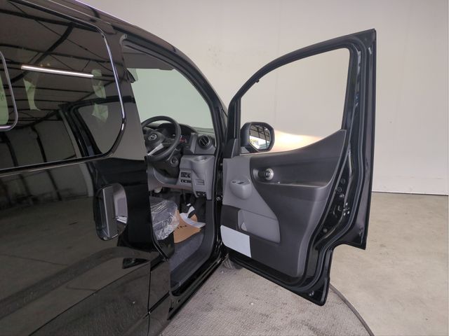 NISSAN NV200 VANETTE VAN 2026 Image 31