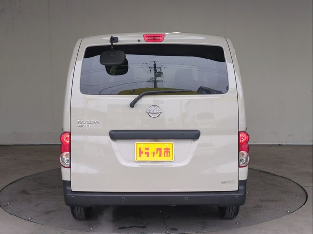 NISSAN NV200 VANETTE VAN 2026 Image 31