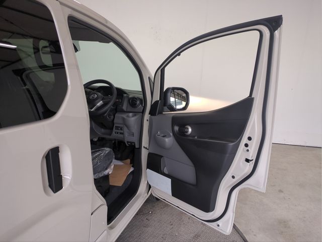 NISSAN NV200 VANETTE VAN 2026 Image 31