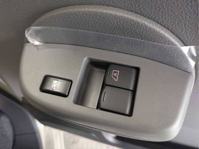 NISSAN NV200 VANETTE VAN 2026 Image 31