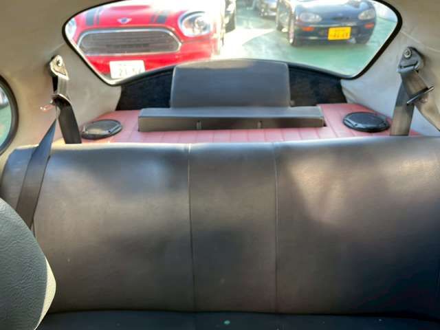 VOLKSWAGEN BEETLE 1998 Image 31