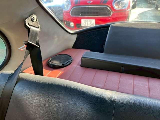 VOLKSWAGEN BEETLE 1998 Image 31