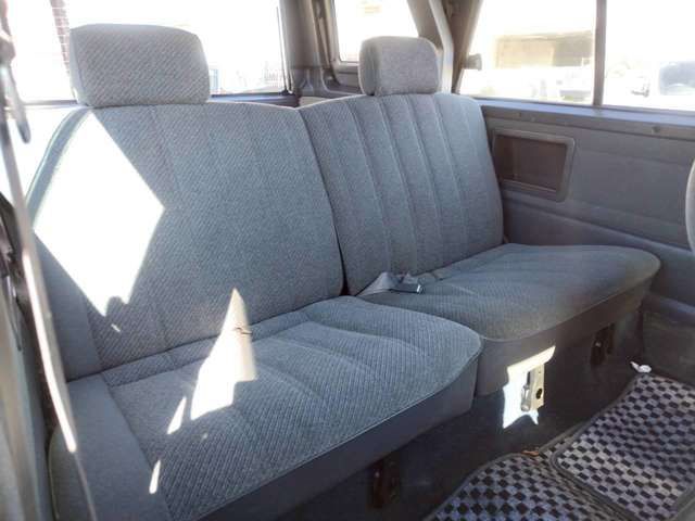 TOYOTA HILUXSURF WAGON 2WD 1986 Image 31