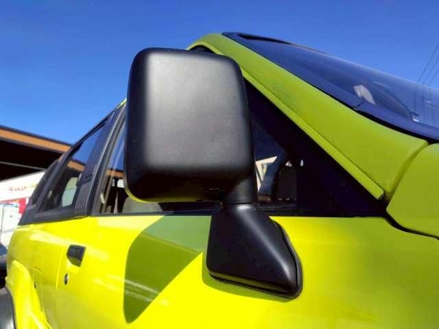 TOYOTA HILUXSURF WAGON 2WD 1986 Image 31