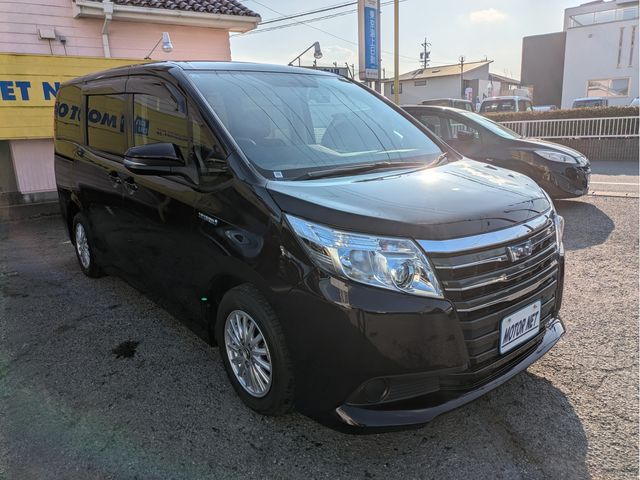 TOYOTA NOAH HYBRID 4WD 2015 Image 31