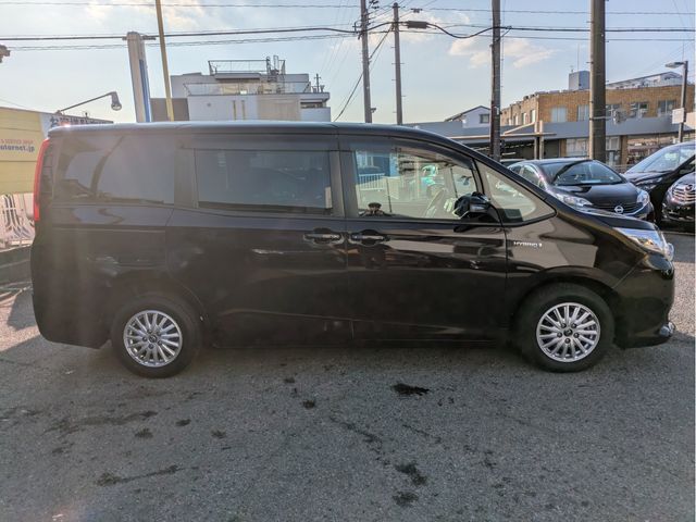 TOYOTA NOAH HYBRID 4WD 2015 Image 31