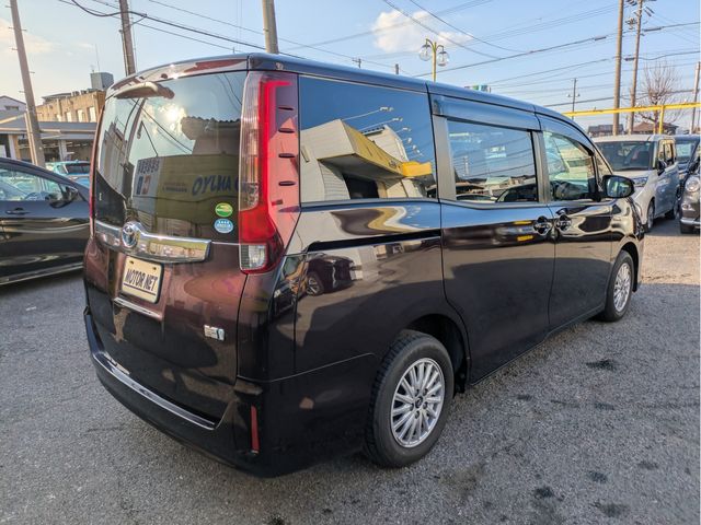 TOYOTA NOAH HYBRID 4WD 2015 Image 31