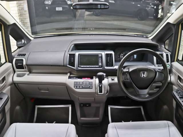HONDA STEPWAGON 2010 Image 31