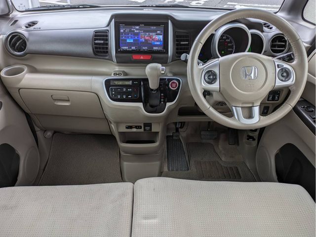 HONDA N BOX 2016 Image 31