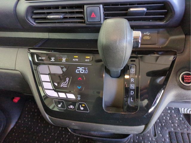 MITSUBISHI EK X SPACE 2023 Image 31