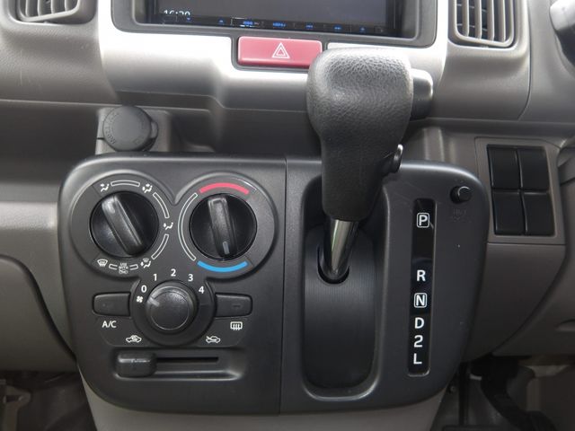 NISSAN NV100 CLIPPER 2022 Image 31