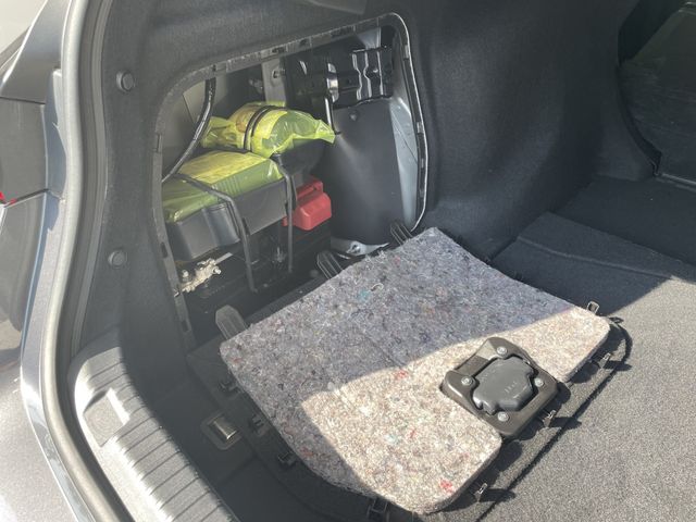 TOYOTA LEXUS IS300H 2022 Image 31