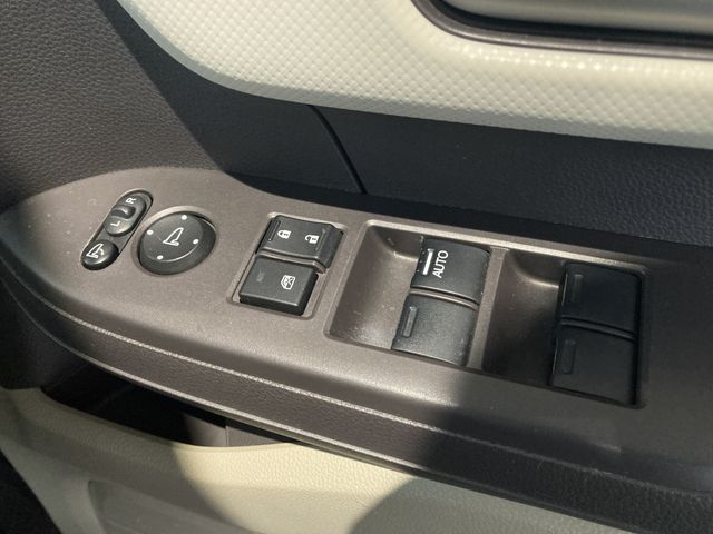 HONDA N BOX 4WD 2019 Image 31