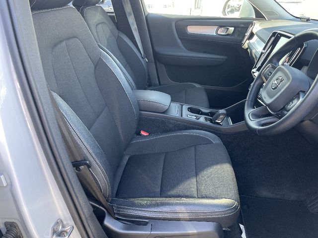 VOLVO XC40 2019 Image 31