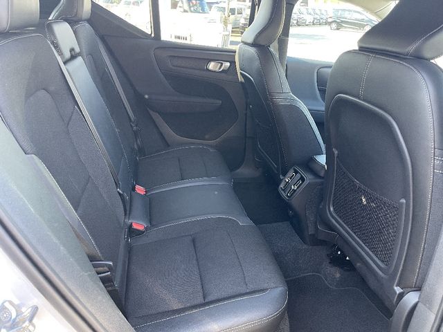 VOLVO XC40 2019 Image 31