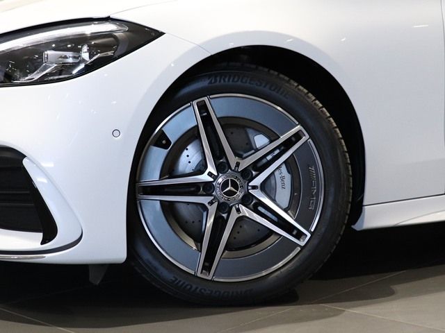 MERCEDES BENZ C CLAS 2025 Image 31