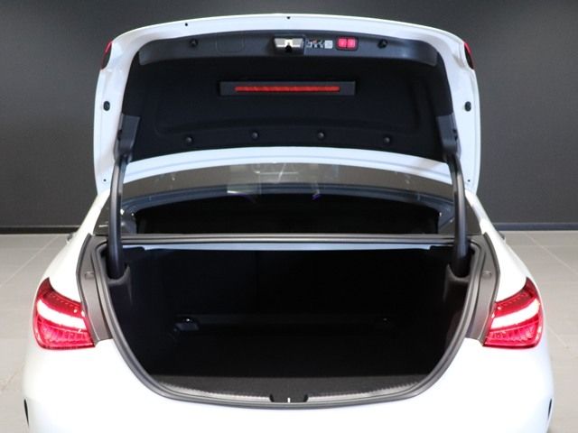 MERCEDES BENZ C CLAS 2025 Image 31