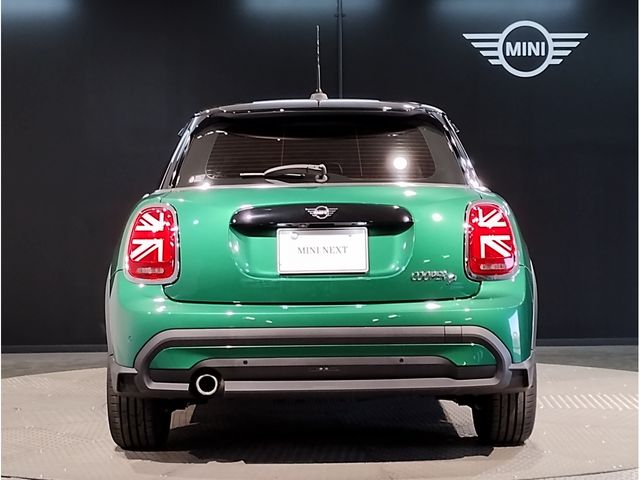 BMW MINI COOPER D 5DOOR 2023 Image 31