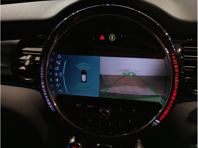 BMW MINI COOPER D 5DOOR 2023 Image 31