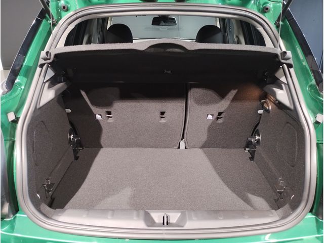 BMW MINI COOPER D 5DOOR 2023 Image 31