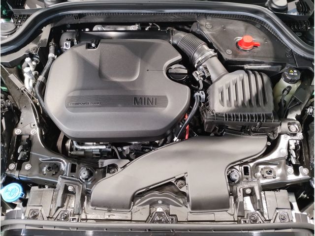 BMW MINI COOPER D 5DOOR 2023 Image 31